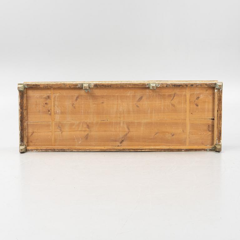 A painted late Gustavian bench, circa 1800.