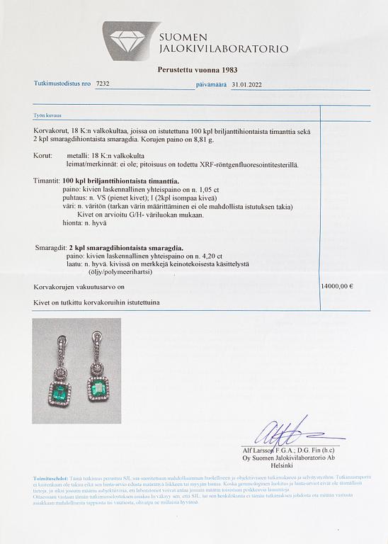 A pair of 18K white gold earrings with diamonds ca. 1.05 ct in total and emeralds ca. 4.20 ct in total. With certificate.