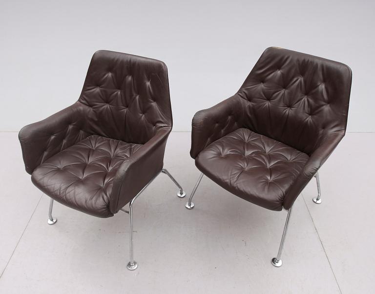 FÅTÖLJER, 1 par, Dux, 1900-talets andra hälft.