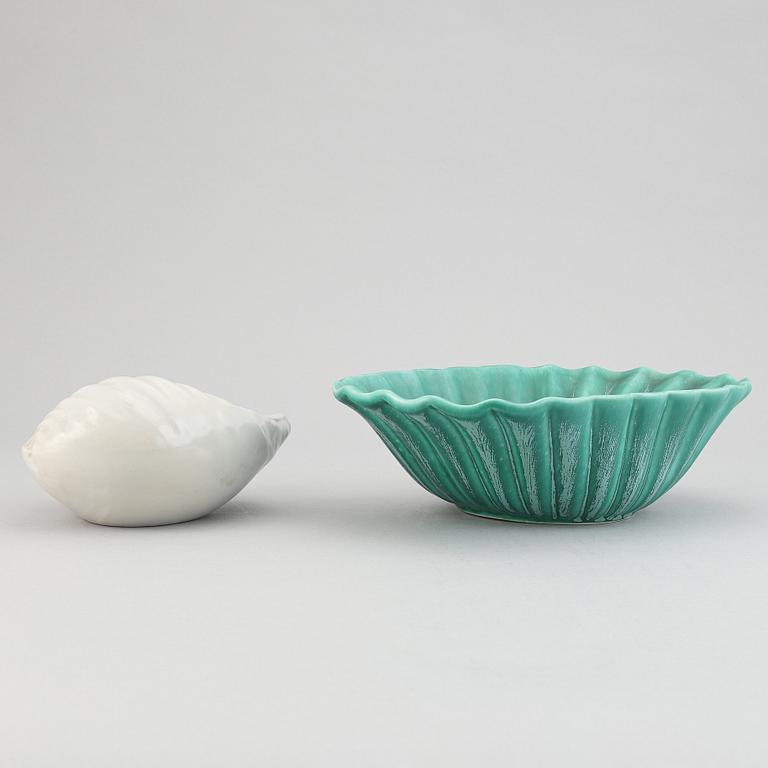 Ewald Dahlskog, two ceramic bowls, model D208 and S313, Bo Fajans, Gävle, Sweden 1941-53.