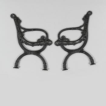 GAVLAR, ett par, gjutjärn, Norrahammar, 1900-tal.