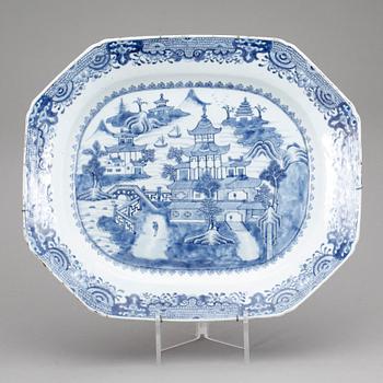 STEKFAT, porslin, Qing dynastin, Qianlong (1736-95).