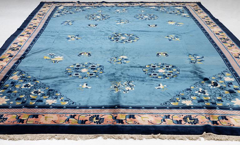 A carpet, China, c. 488 x 343 cm.