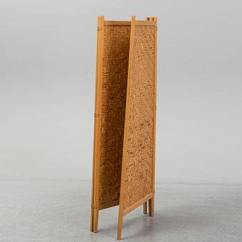 A 20th century wooden screen, three sections, Alberts Tibro.