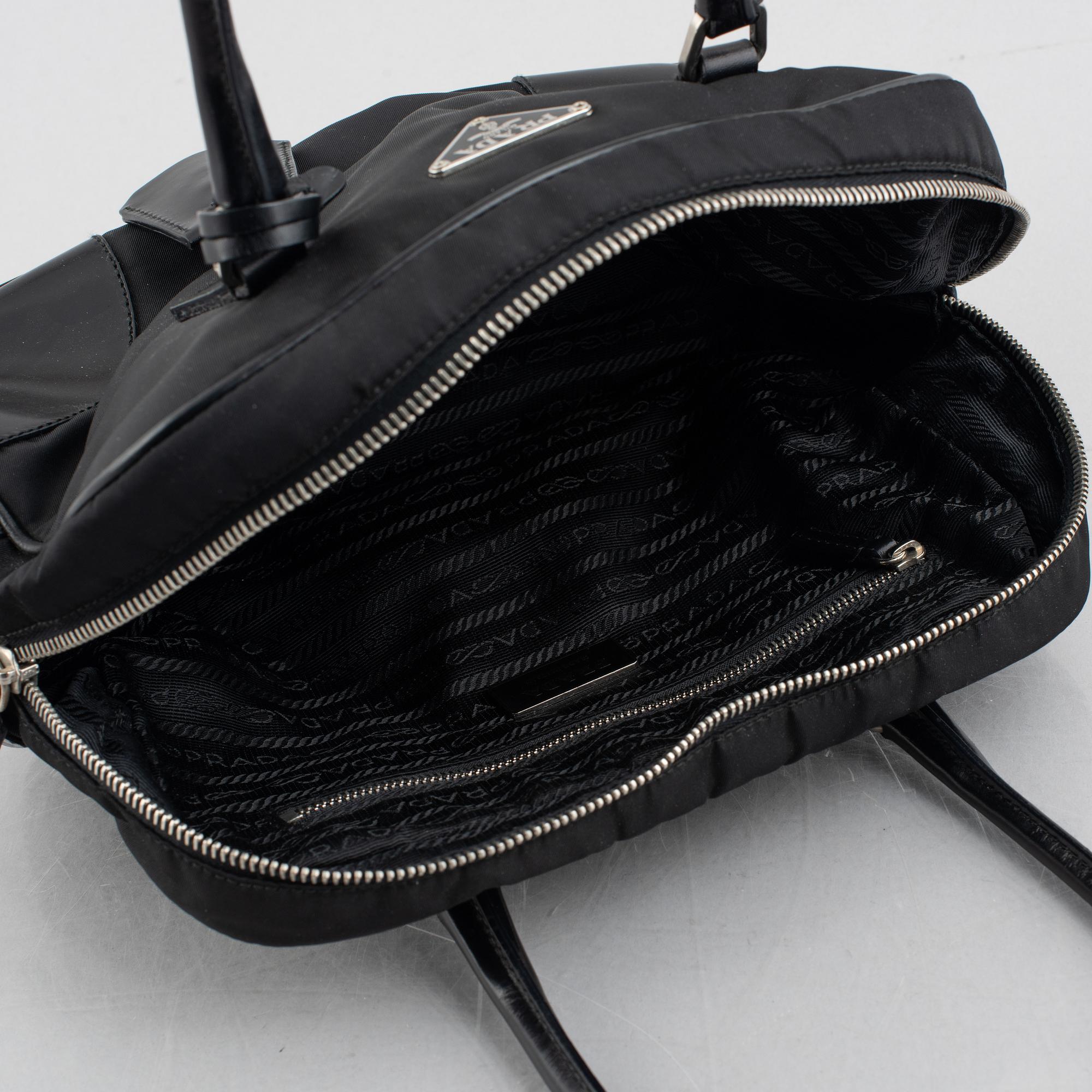 Prada, väska, 2001.