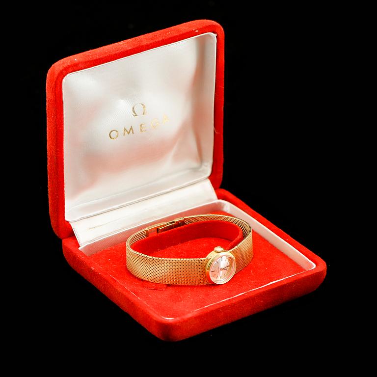 ARMBANDSUR, 18K guld, Omega. Total vikt inklusive urhus ca 43 g.