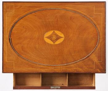 A late Mustavian mahogany table attributed to L. Qvarnberg (master in Stockholm 1801-13).