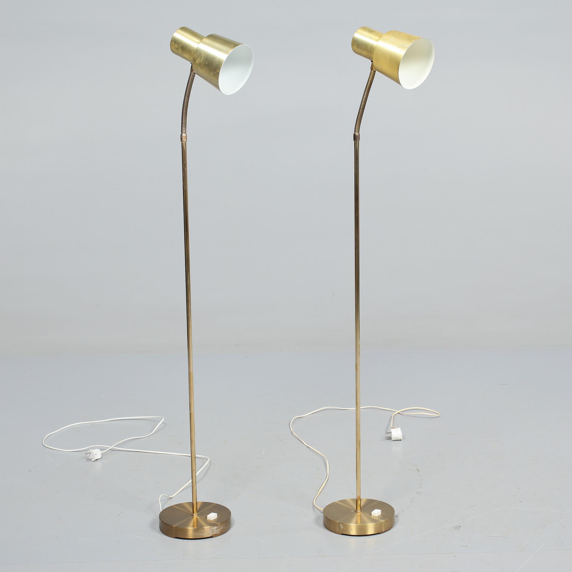 GOLVLAMPOR, ett par, EWÅ, Värnamo. 1900-talets mitt.