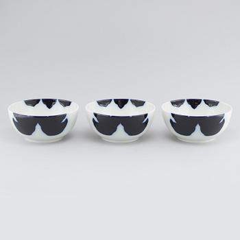 Three porcelain bowls, designed by Lin Utzon for Royal Copenhagen, 1980s.