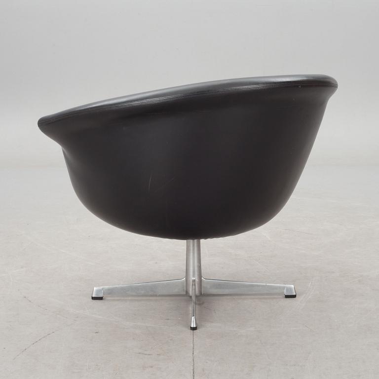 SNURRFÅTÖLJ, 1900-talets andra hälft.