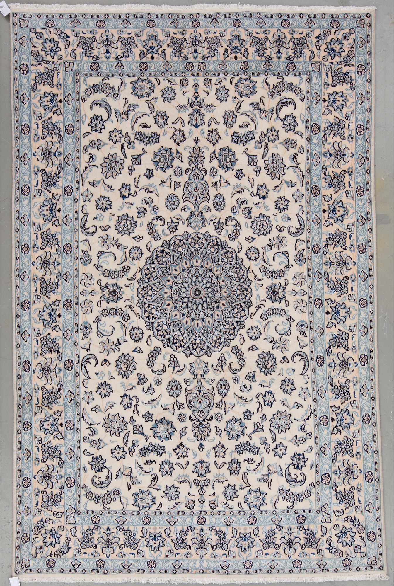 MATTA, Nain. Ca 288x193 cm.