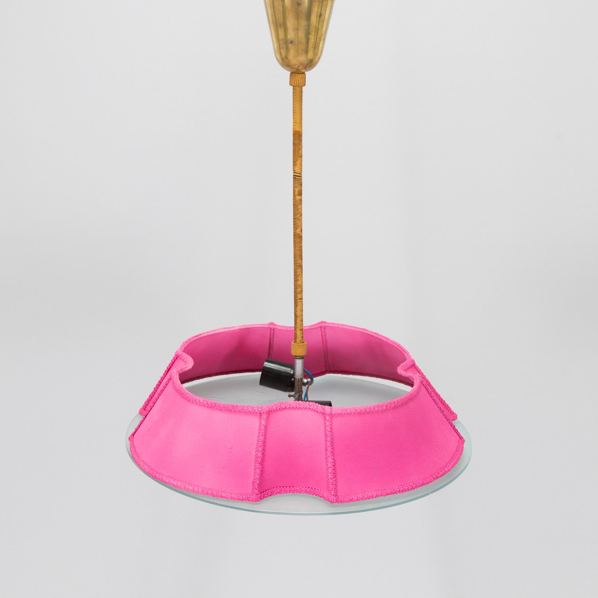 Taklampa, tillverkare PSO Pohjoismainen Sähkö Oy, 1900-talets mitt.