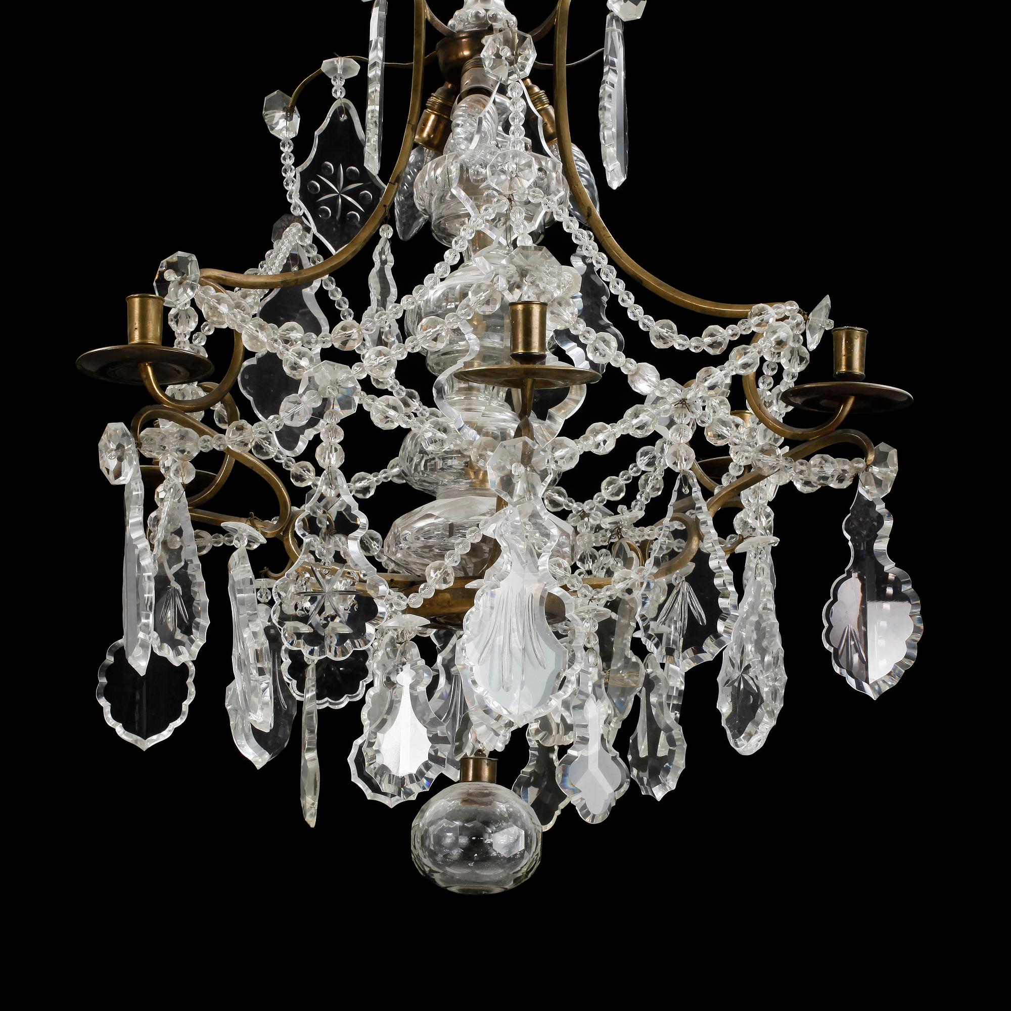 LJUSKRONA, rokokostil, 1900-tal. Höjd: ca 98 cm.