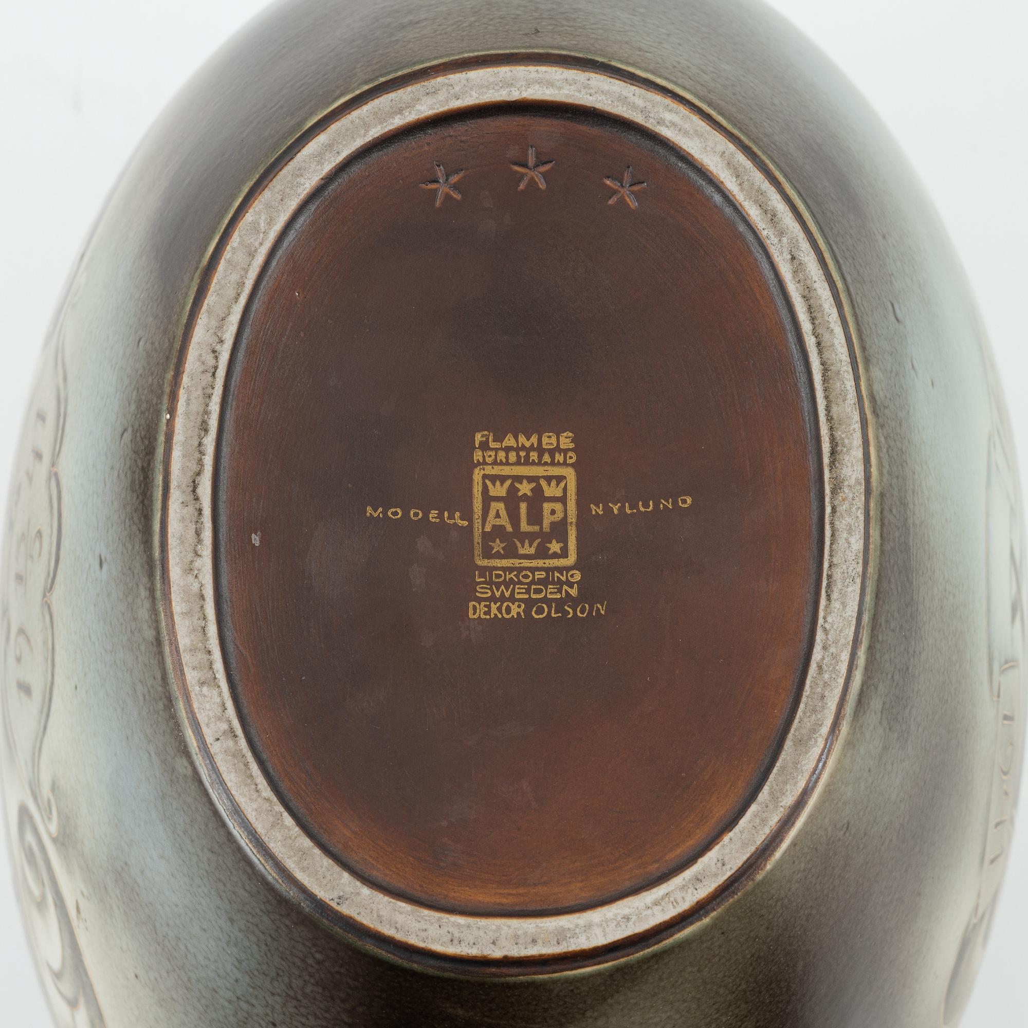 Gunnar Nylund, a lidded 'Flambé' urn, Alp Lidköping, Rörstrand, Sweden 1940's.