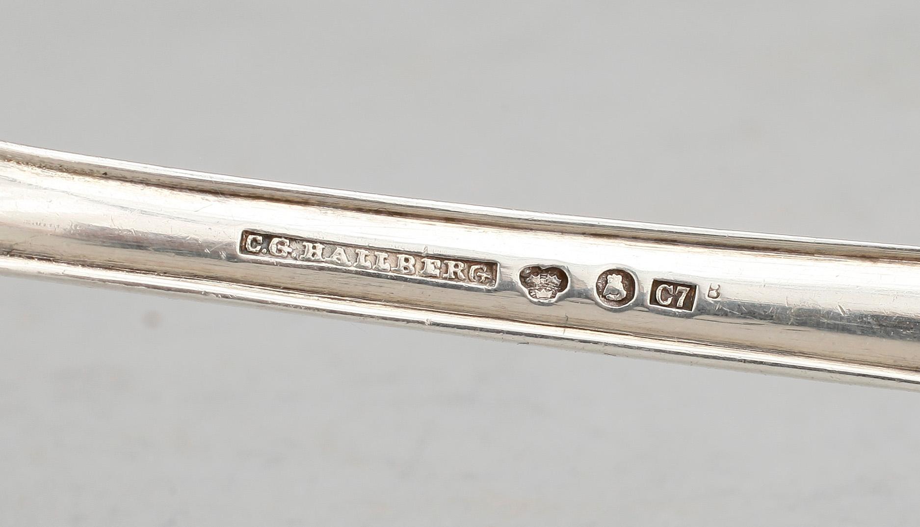 PARTI BESTICK, 7 delar, silver, bl.a CG Hallberg 1905. Total vikt exklusive delar med metallblad ca 230 gram.