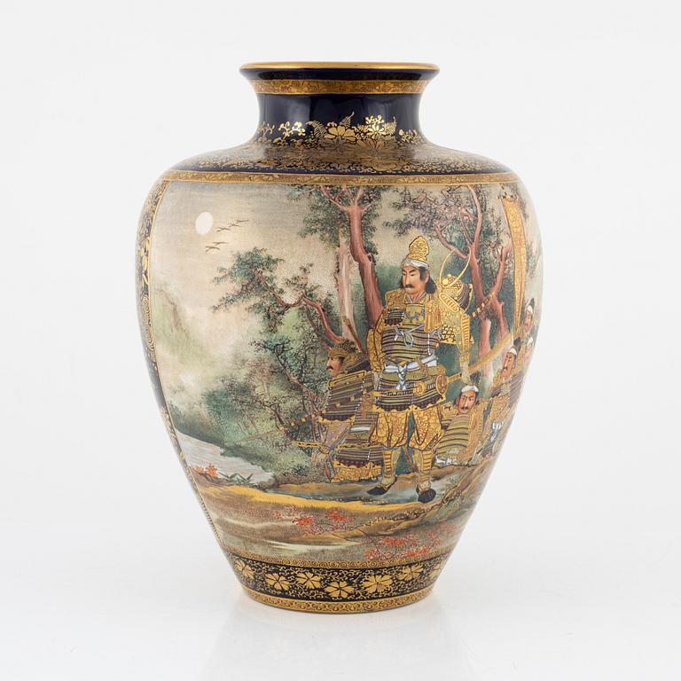 A satsuma-ware vase, Japan, early 20th century.