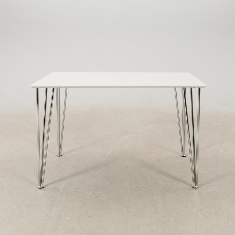 Table and chairs 4 pcs "Nina" Troeds 2000s.