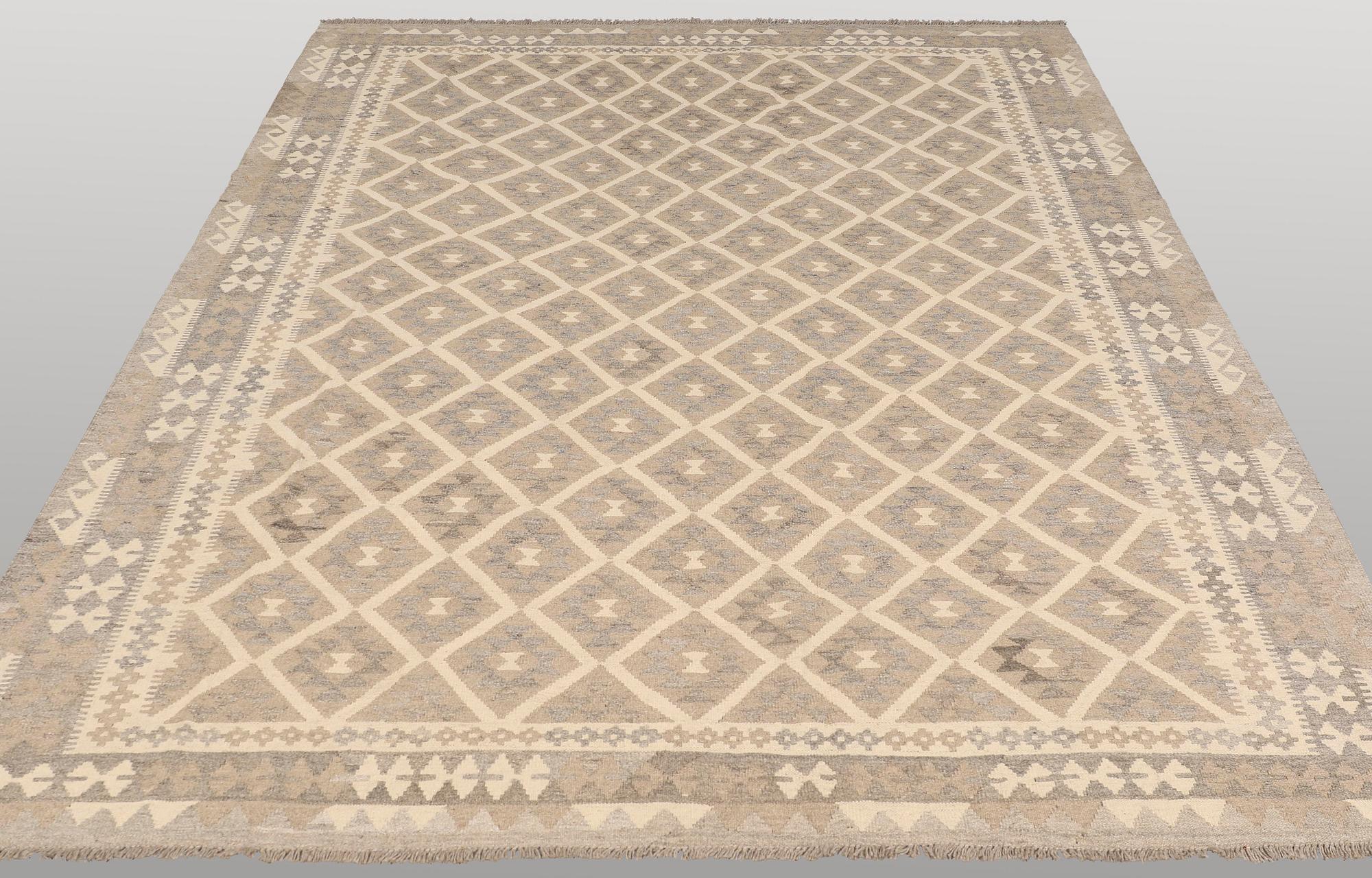 A carpet, Kilim, ca 295 x 211 cm.