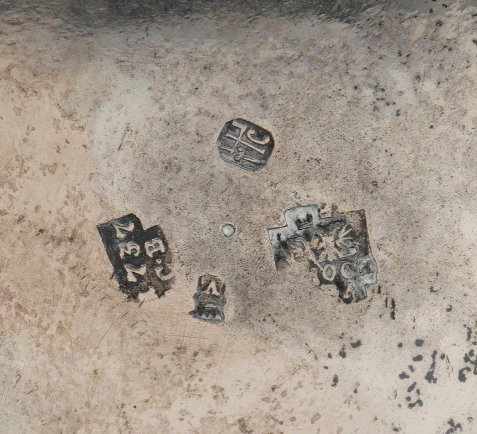 DRYCKESKANNA, okänd mästare (v. 1719-1750), Moskva 1737. Holländska import stämplar.