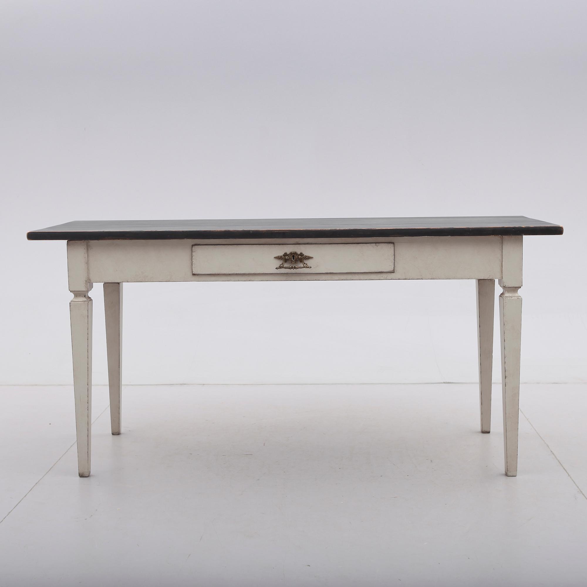 SKRIVBORD, 1800-talets mitt.