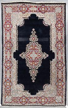 MATTA, orientalisk, ca 155 x 250.