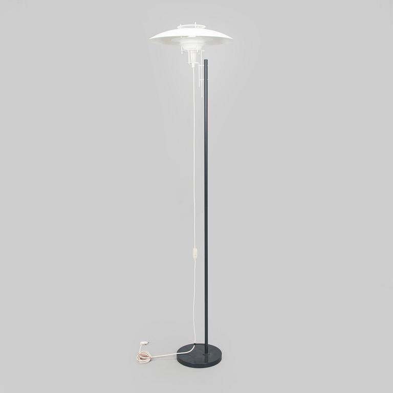 Juha Leiviskä, A 21th century floor lamp, Valaisinpaja for Artek.