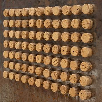 Gabriel Wiese, a chair.