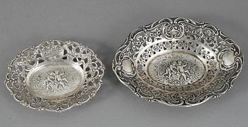 PARTI SILVER, 4 delar, importstämplat. Vikt 315 g.