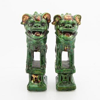 Incense holders, a pair of china, around 1900 glazed earthenware.