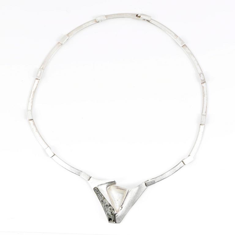 HALSSMYCKE, sterlingsilver, Björn Weckström, Lapponia, Finland 1986. Total vikt 32 gr.