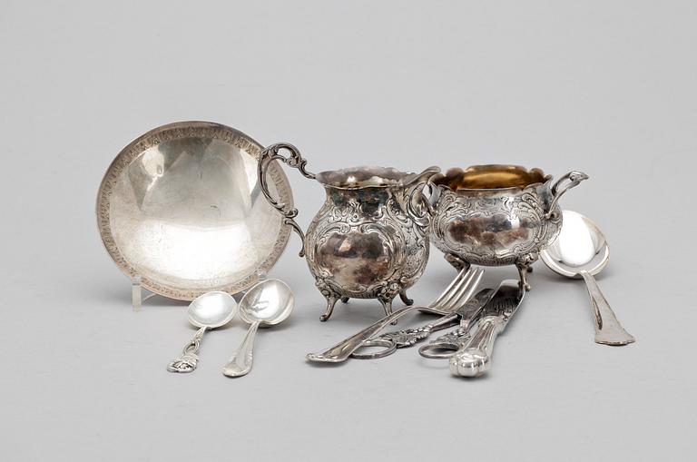 PARTI SILVER, 53 delar, bl a GAB, Stockholm, 1900-tal. Totalvikt ca 1550 gram.