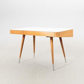 Søren Nissen & Ebbe Gehl, skrivbord AK 1330 för Naver Collection 2000-tal.