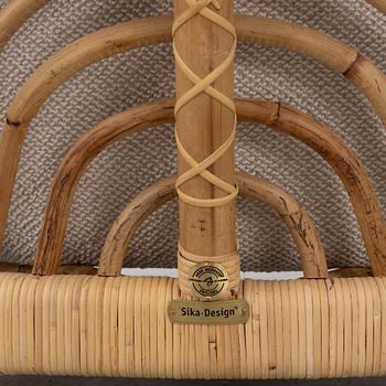 Arne Jacobsen, a pair of 'Charlottenborg Chairs, Sika Design, contemporary.