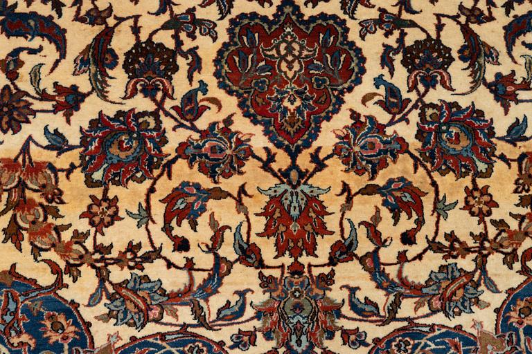 A carpet, semi-antique Esfahan, ca 375 x 252 cm.