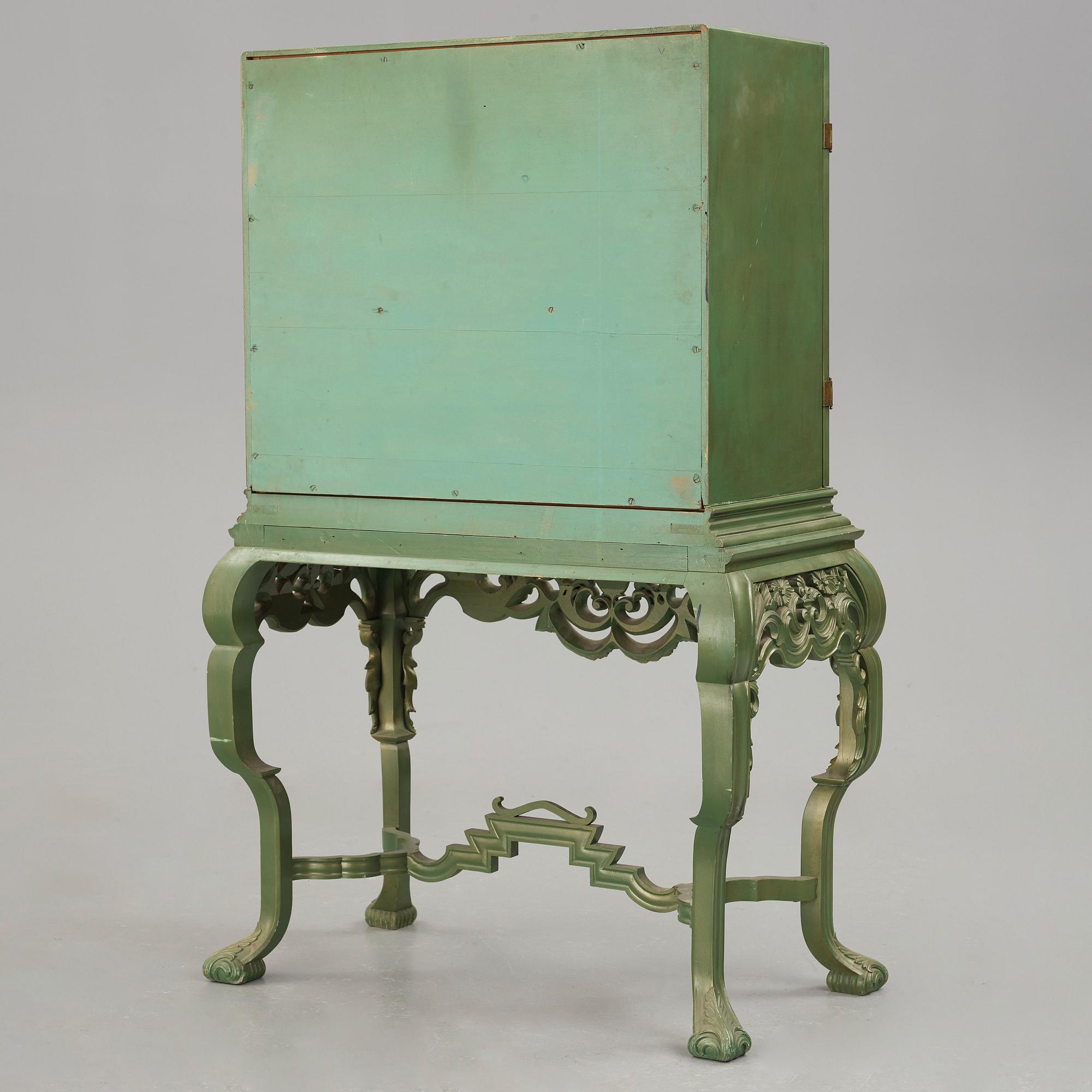 SWEDISH GRACE, a cabinet á la chinoise, 1920's-30's.
