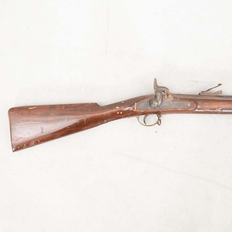 Slaglåsgevär, britiskt, m/1853.