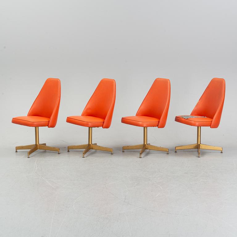 A dining table with four chairs, Walter of Wabash, table dated 1960.