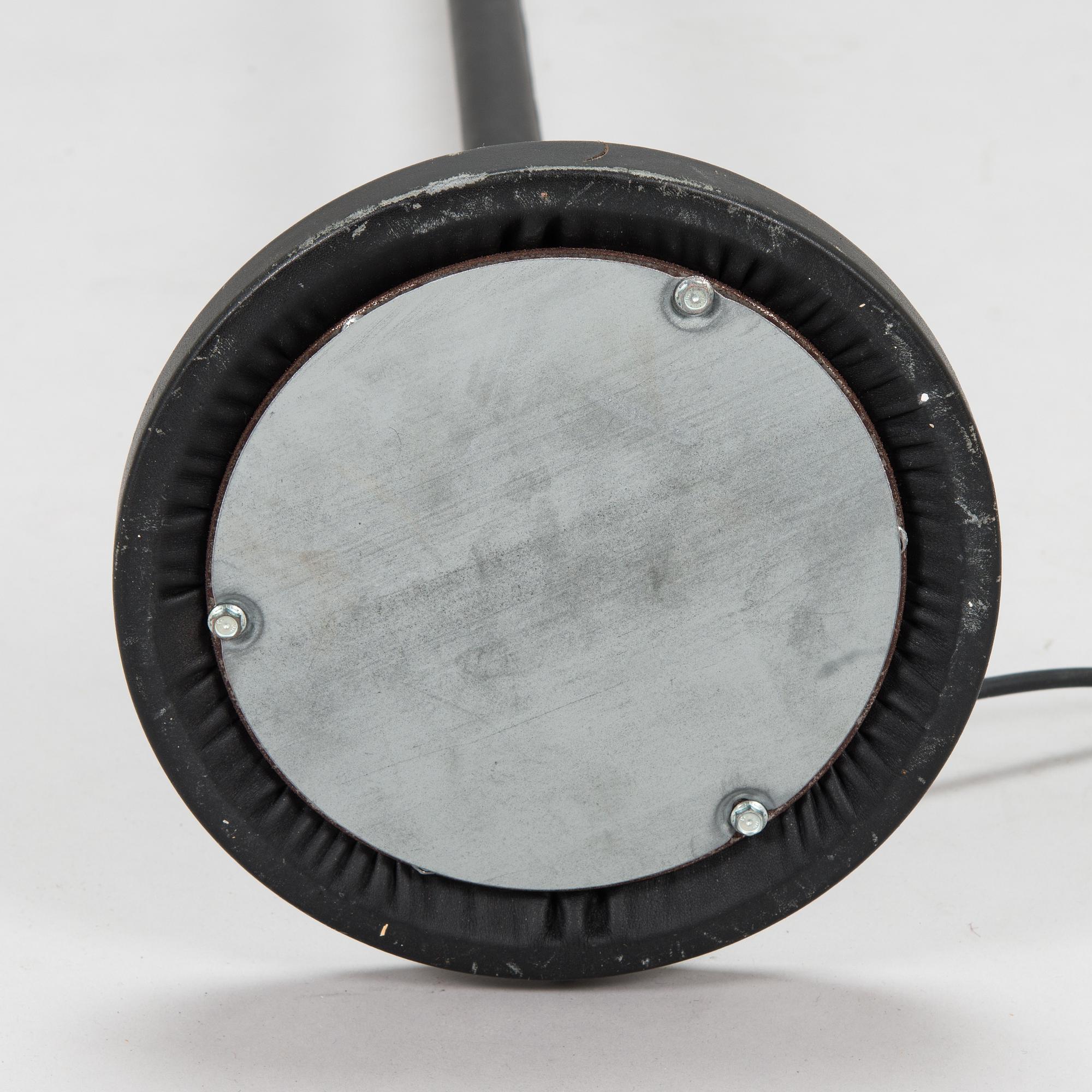 Alvar Aalto, golvlampa modell A809, Valaisinpaja 1900-talets slut.