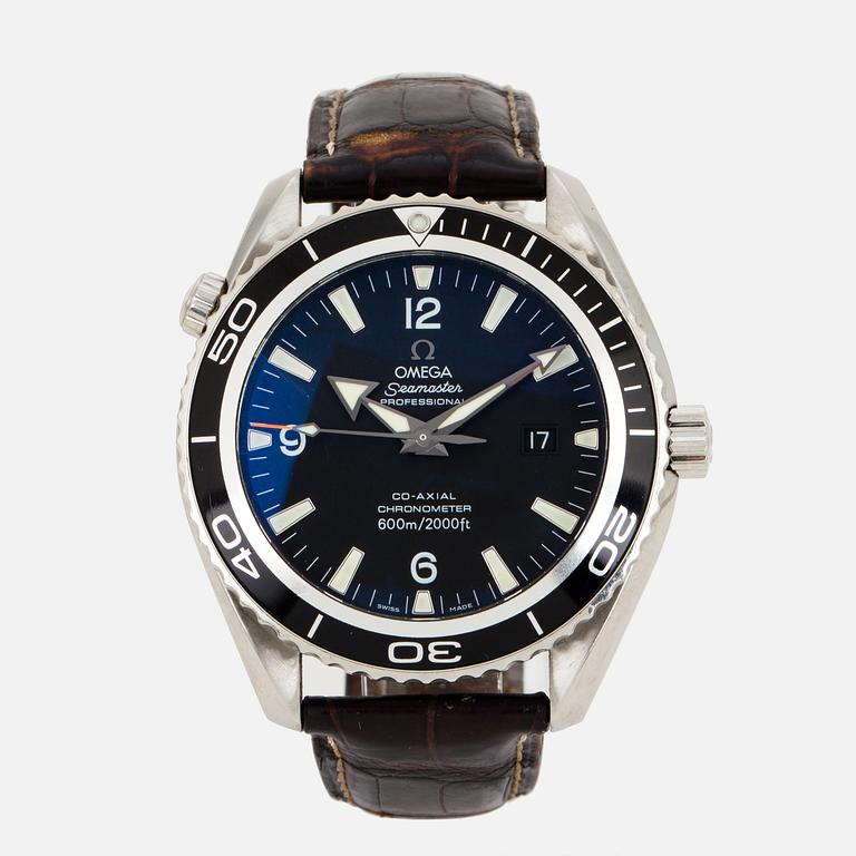 OMEGA, Seamaster, Professional (600m/2000ft), Planet Ocean, Chronometer, wristwatch, 45 mm.