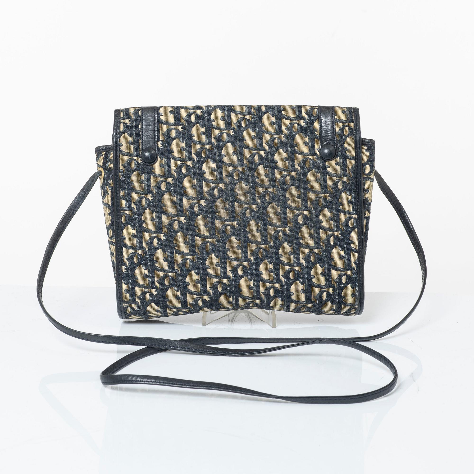 Christian Dior, Translation: "bag and wallet, vintage".