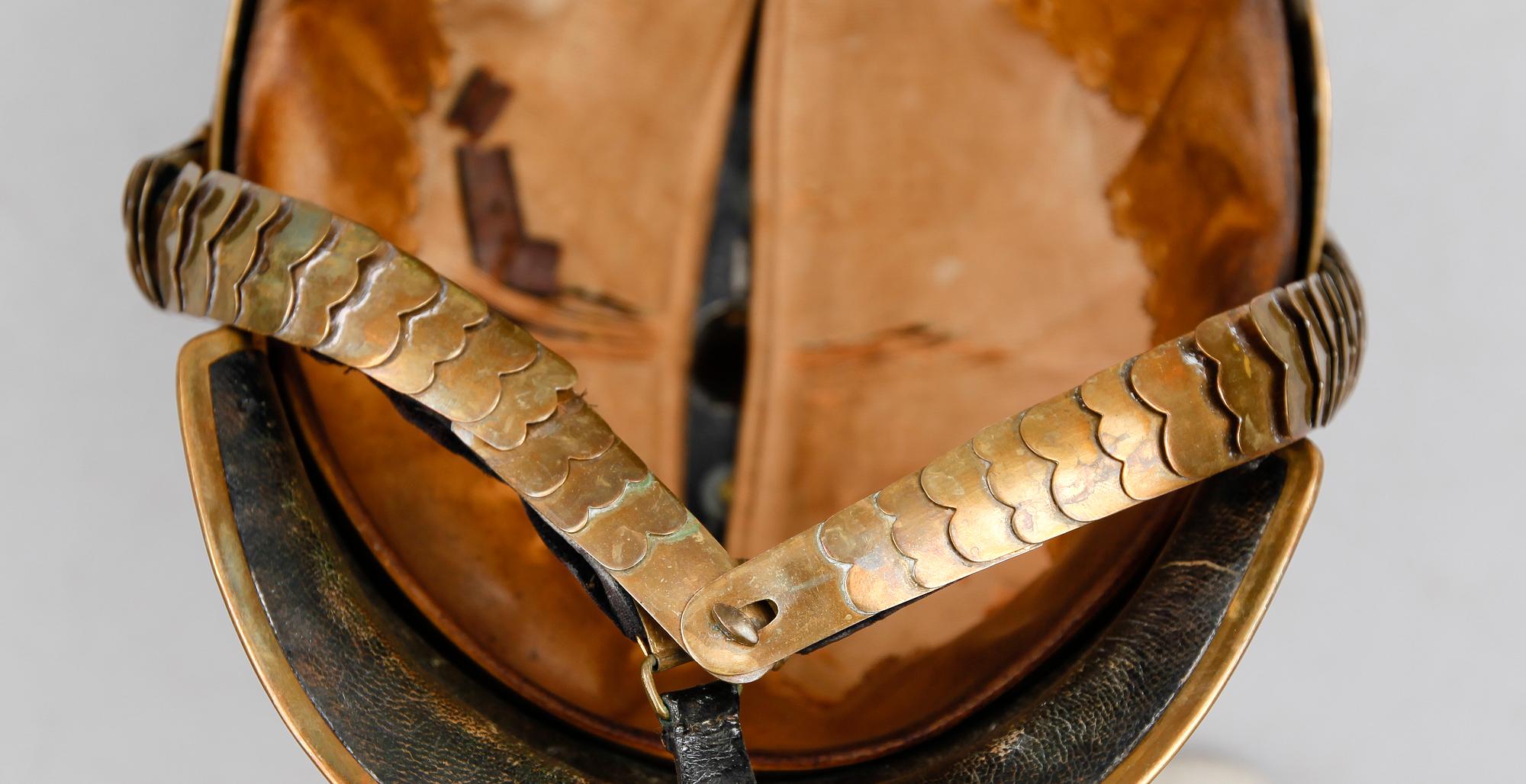 HJÄLM, m/1879-1900 för kavalleriet.