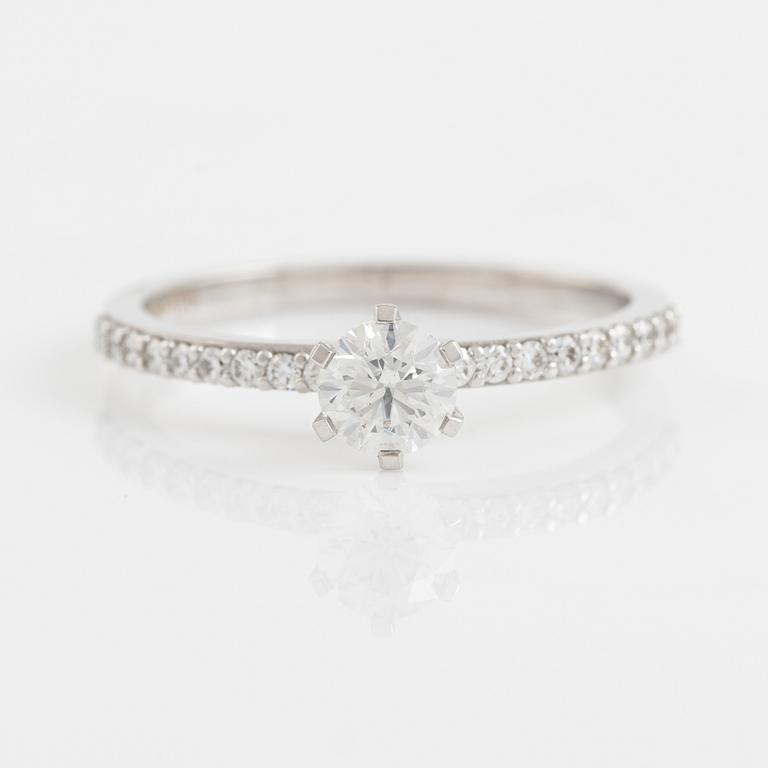 Brilliant cut diamond ring.