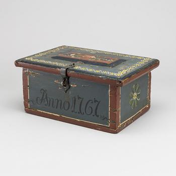 SKRIN med LOCK, allmoge. Bär årtal 1767.