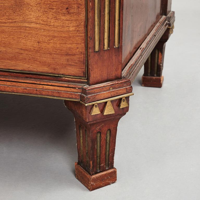 A Gustavian 1780's cupboard.