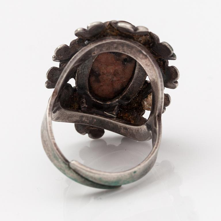 Jorma Laine, A silver ring and necklace "Lemmikki" with ganite. Turun Hopea, Turku 1977-78.