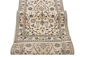 Gallerimatta, Keshan, ca. 300 x 80 cm.