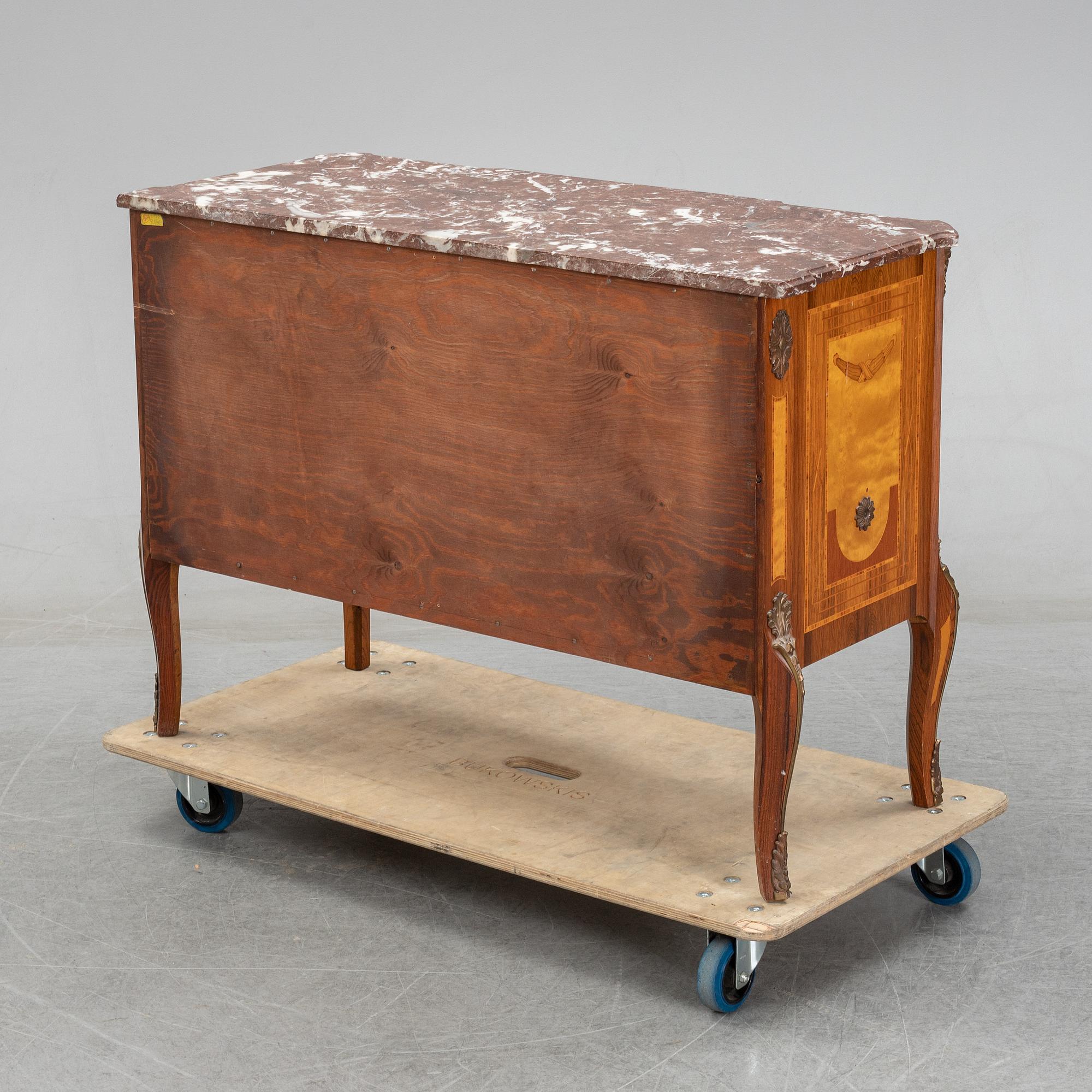 A mid 20th Century Gustavian style chest of drawers.