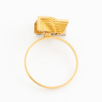Lapponia, ring 18K gold set with round brilliant and eight-cut diamonds. Finland 1975.
