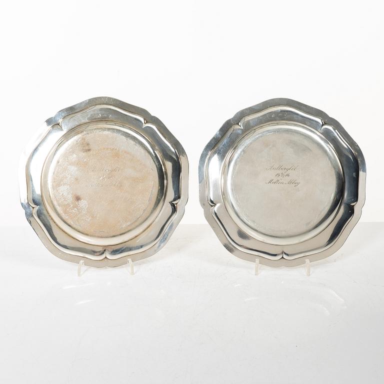 A par of Danish silver dishes, 1915-1916.