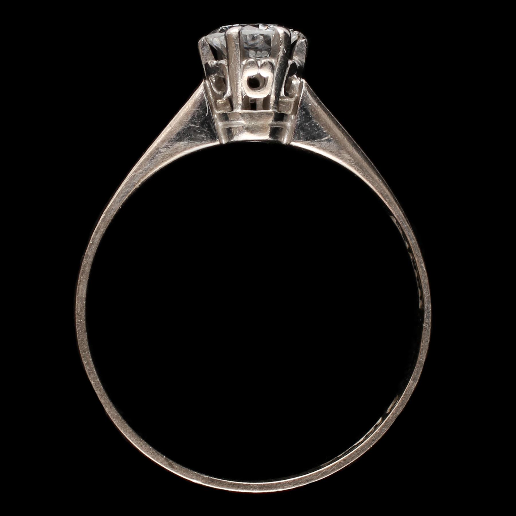 RING, 18k vitguld med briljantslipad diamant 0.47 ct,  Anderson & Magnusson Göteborg, 1972. Vikt 2 g.